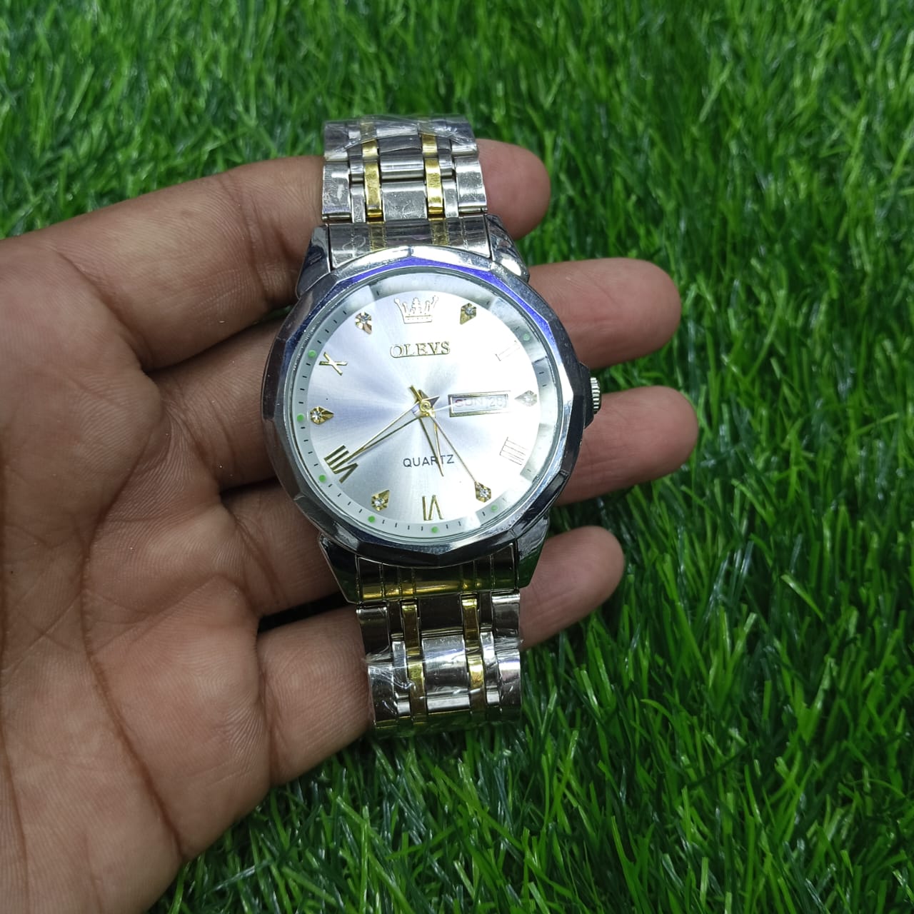 OLEVS 9931G New Exclusive Design Quartz Watch for Men ( White) - Image 3